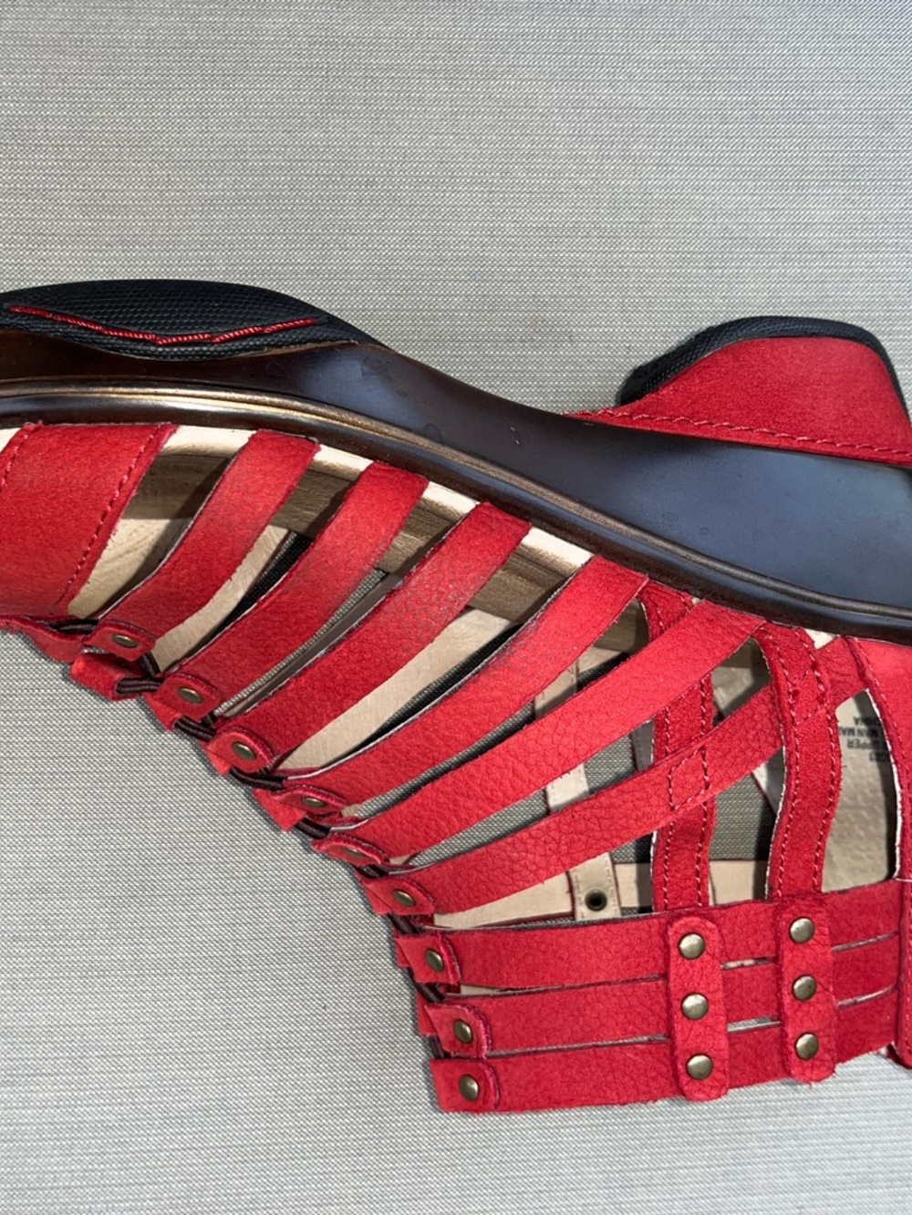 Jambu Red Strappy Studded Gladiator wedges sandals 👡 - Picture 4 of 12